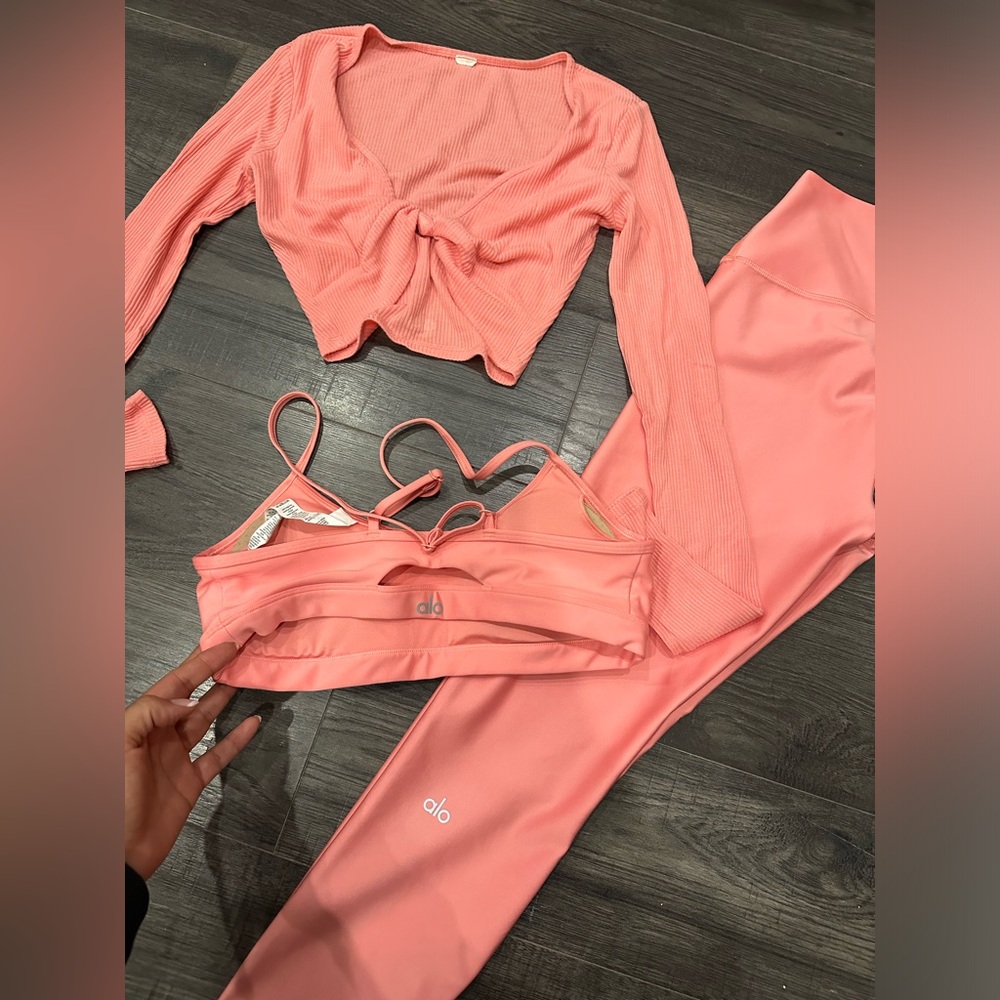 Alo set bundle - Picture 3 of 3